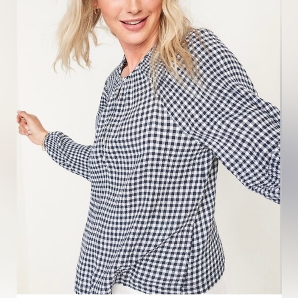 Gingham button long sleeve blouse